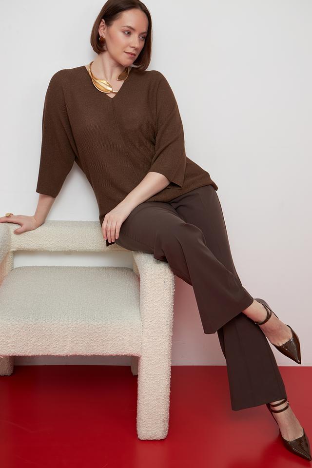 Пуловер Lecomte коричневый V-образный