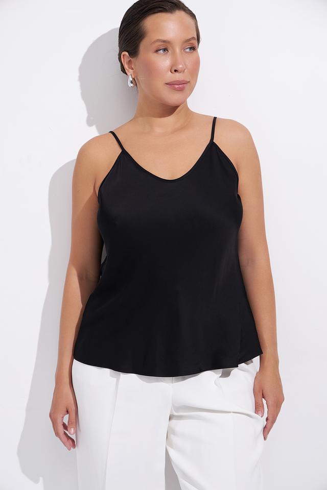 Топ Ten ways to be черный на тонких бретелях